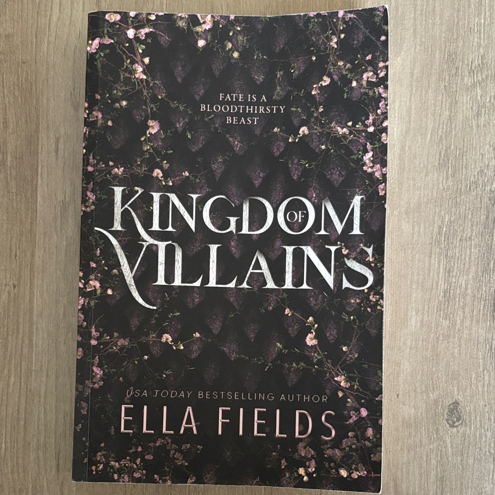 Kingdom of Villains by - Black Cover